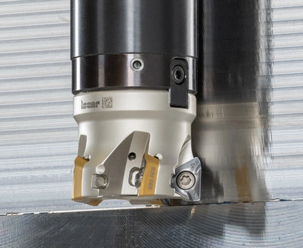 Herramienta Iscar de mandrinado o fresado de acabado de precisión, ideal para reducir vibraciones en el mecanizado.